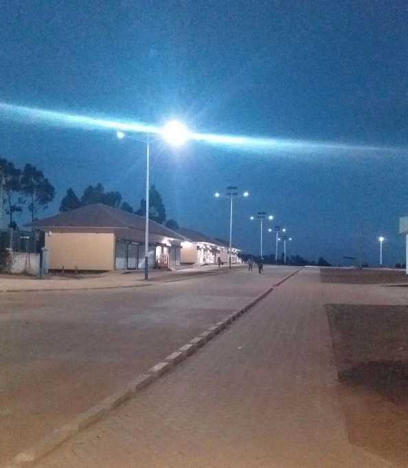 新邱区非洲科特迪瓦太阳能路灯工程